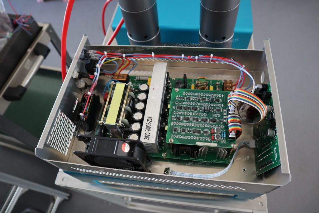 industrial type ultrasonic generator