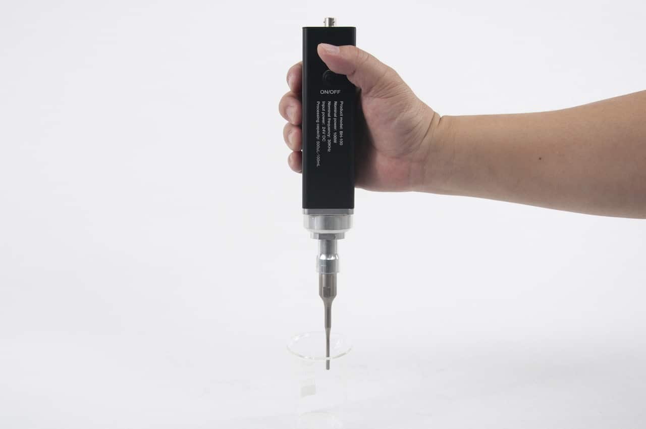 Handheld-Ultrasonic-Homogenizer-7 Handheld-Ultrasonic-Homogenizer